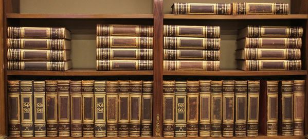 



Enciclopedia Treccani, sec. XX