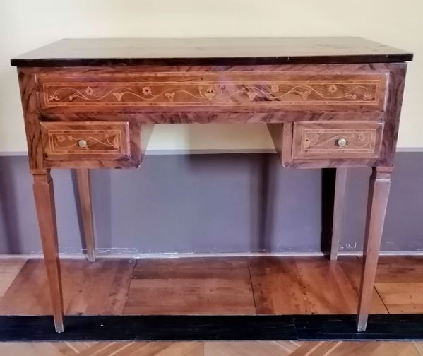 



Toilette, sec. XIX  - Asta OPERE E OGGETTI D'ARTE ANTICA E CONTEMPORANEA, GIOIELLI - Poggio Bracciolini Casa d'Aste