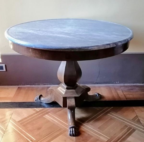



Tavolo circolare, sec. XIX