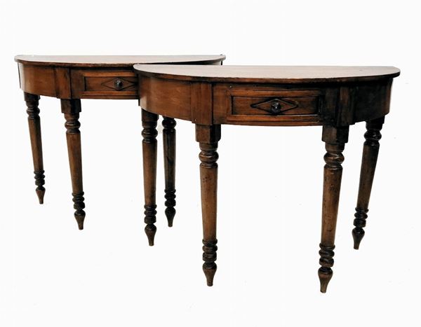 



Coppia di demilune, inizi sec. XX   - Asta GIOIELLI, ARGENTI, ARREDI, OGGETTI D'ARTE E DIPINTI - Poggio Bracciolini Casa d'Aste