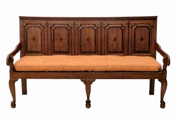 



Panca, sec. XX, in legno intarsiato, schienale a cinque sportelli