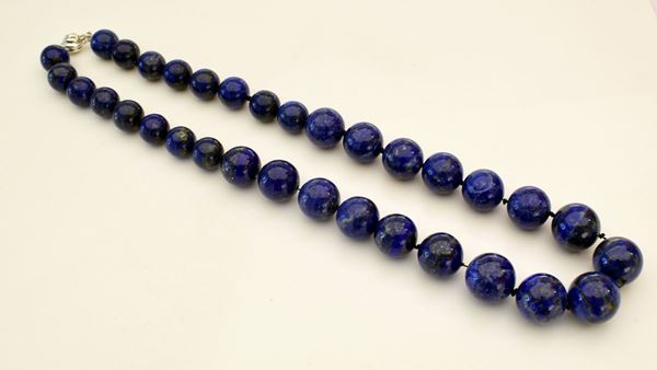 



COLLANA GIROCOLLO DI LASPISLAZZULI