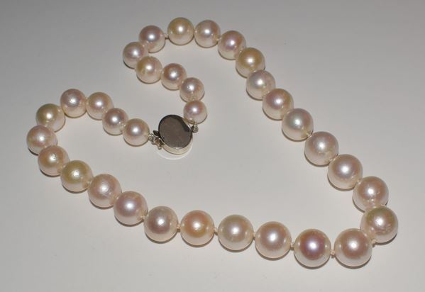 



COLLANA GIROCOLLO DI PERLE