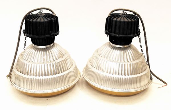



Due lampade industriali a sospensione, sec. XX