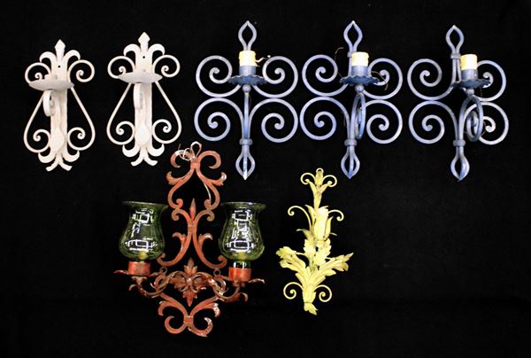 



Lotto di sette appliques, sec. XX  - Asta COLLECTIBLES, Mobili, Arredi e Dipinti dal secolo XVI al XX - Poggio Bracciolini Casa d'Aste