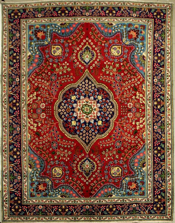 



Tappeto persiano Tabriz, sec. XX  - Asta COLLECTIBLES, Mobili, Arredi e Dipinti dal secolo XVI al XX - Poggio Bracciolini Casa d'Aste
