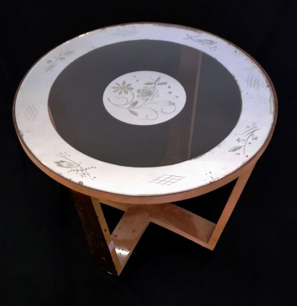 



Tavolino, art deco&rsquo;, in legno laccato e lastronato, piano circolare