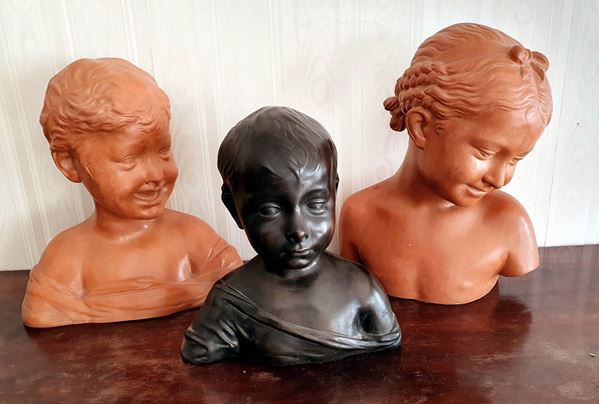 



Tre busti, sec. XX  - Asta ANTIQUARIATO, COLLECTIBLES, GIOIELLI - Poggio Bracciolini Casa d'Aste