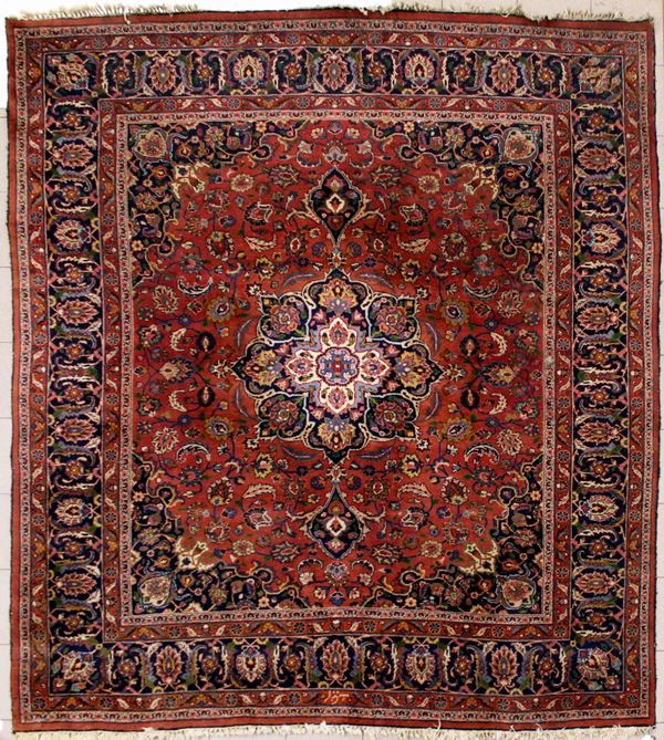 



Tappeto persiano, Meshed, sec. XX  - Asta GIOIELLI, ARGENTI, ARREDI, OGGETTI D'ARTE E DIPINTI - Poggio Bracciolini Casa d'Aste