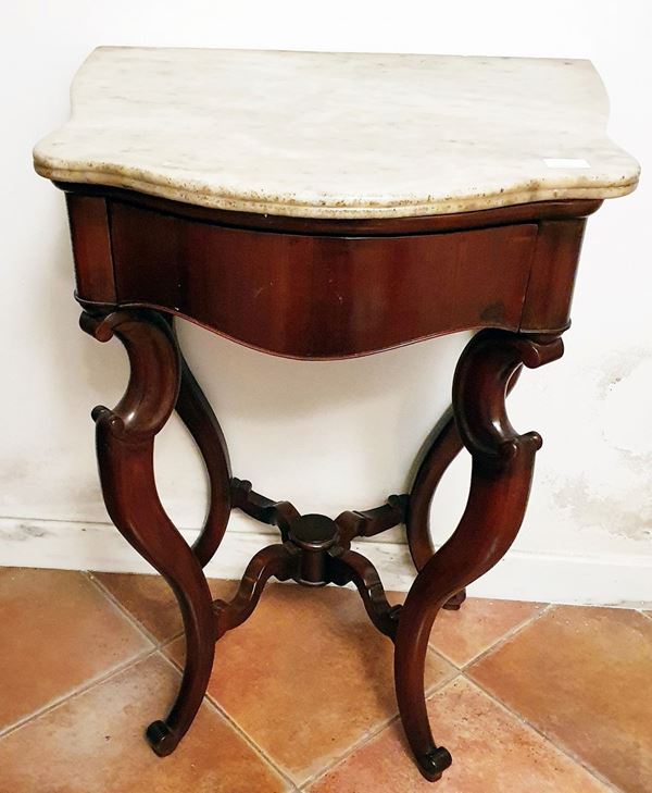 



Consolle, sec. XIX  - Asta GIOIELLI, ARGENTI, ARREDI, OGGETTI D'ARTE E DIPINTI - Poggio Bracciolini Casa d'Aste