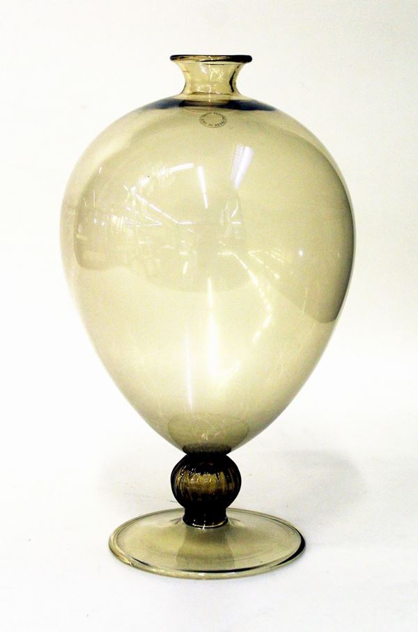 



Vaso, sec. XX  - Asta GIOIELLI, ARGENTI, ARREDI, OGGETTI D'ARTE E DIPINTI - Poggio Bracciolini Casa d'Aste