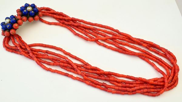 



COLLANA DI CORALLO E PIETRE