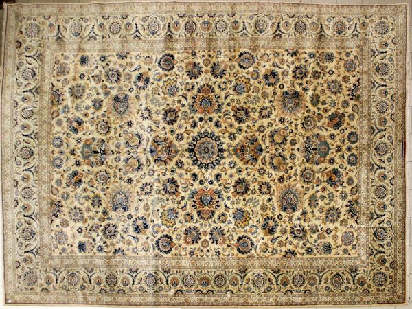 



Tappeto persiano, Kascian sec. XX  - Asta GIOIELLI, ARGENTI, ARREDI, OGGETTI D'ARTE E DIPINTI - Poggio Bracciolini Casa d'Aste
