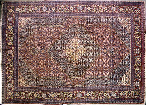 



Tappeto, sec. XX  - Asta GIOIELLI, ARGENTI, ARREDI, OGGETTI D'ARTE E DIPINTI - Poggio Bracciolini Casa d'Aste