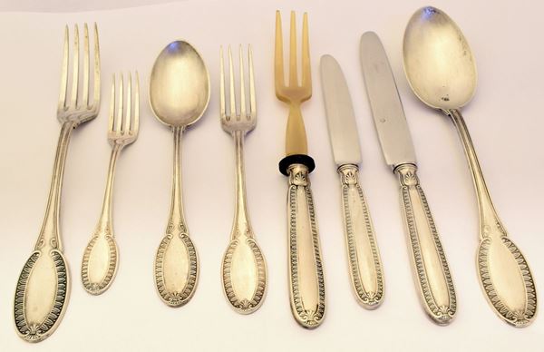 



SERVITO DI POSATE&nbsp; SEC. XX   - Asta ANTIQUARIATO, COLLECTIBLES, GIOIELLI - Poggio Bracciolini Casa d'Aste