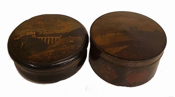 



Due scatoline, sec. XIX  - Asta COLLECTIBLES, Mobili, Arredi e Dipinti dal secolo XVI al XX - Poggio Bracciolini Casa d'Aste