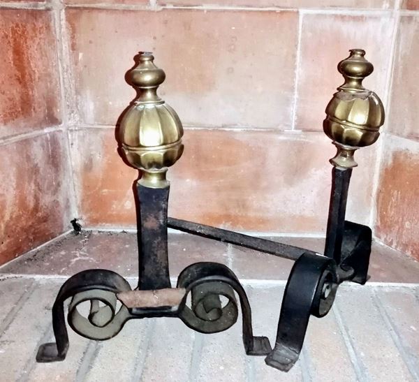 



Coppia di alari, sec. XVIII  - Asta COLLECTIBLES, Mobili, Arredi e Dipinti dal secolo XVI al XX - Poggio Bracciolini Casa d'Aste