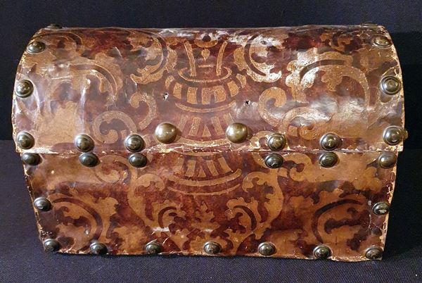 



Piccolo bauletto, sec. XIX  - Asta ANTIQUARIATO, COLLECTIBLES, GIOIELLI - Poggio Bracciolini Casa d'Aste