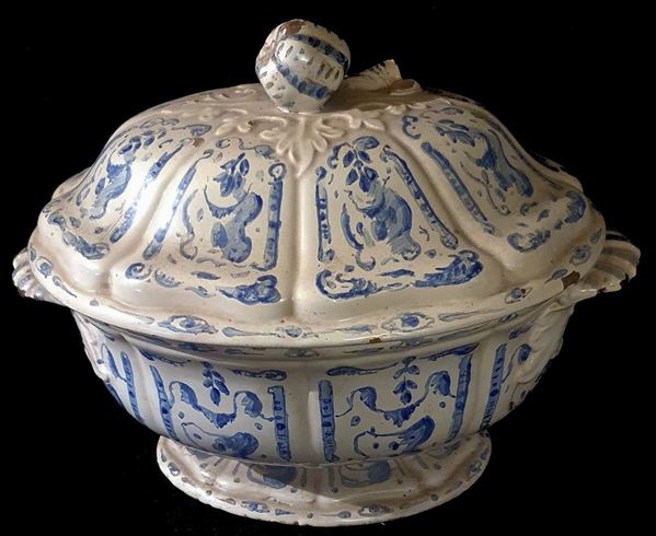 



Zuppiera, Toscana, sec. XVIII  - Asta COLLECTIBLES, Mobili, Arredi e Dipinti dal secolo XVI al XX - Poggio Bracciolini Casa d'Aste