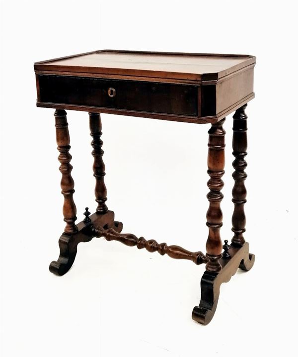 



Tavolino da lavoro, sec. XIX   - Asta ANTIQUARIATO, COLLECTIBLES, GIOIELLI - Poggio Bracciolini Casa d'Aste