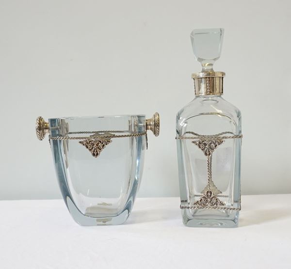 Vaso e bottiglia, secolo XX  - Asta ANTIQUARIATO: ARREDI MOBILI E OGGETTI D'ARTE - Poggio Bracciolini Casa d'Aste
