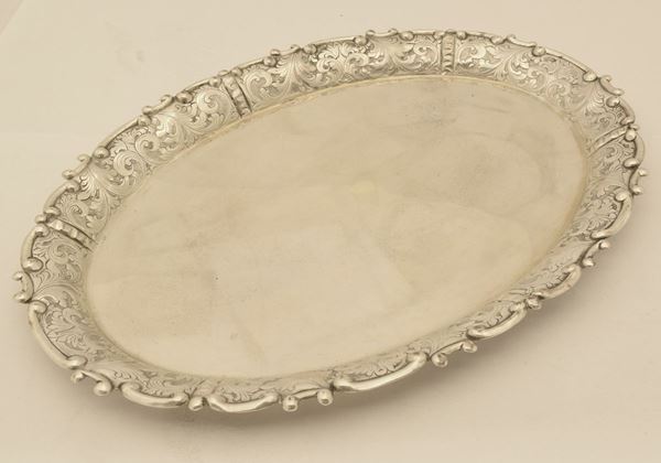 



VASSOIO SEC. XX  - Asta ANTIQUARIATO, COLLECTIBLES, GIOIELLI - Poggio Bracciolini Casa d'Aste