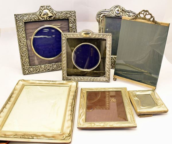 



SEI PORTA FOTO SEC. XX  - Asta ARREDI, OGGETTI D'ARTE, GIOIELLI E ARGENTI - Poggio Bracciolini Casa d'Aste
