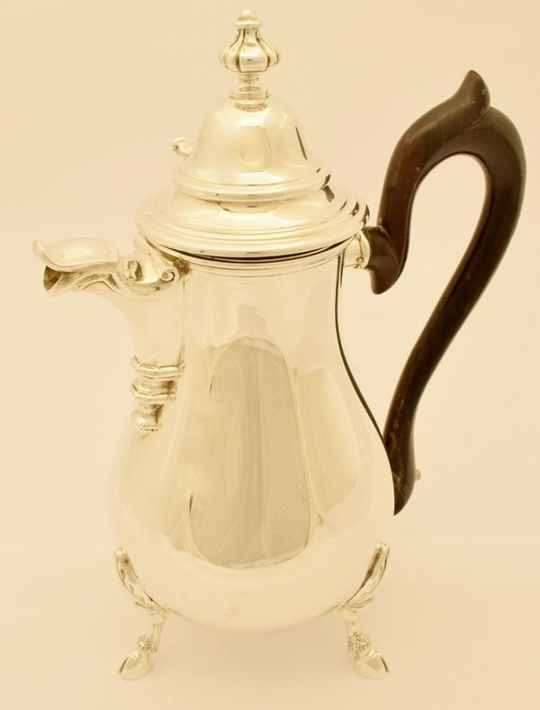 



CAFFETTIERA , SEC. XX  - Asta ANTIQUARIATO, COLLECTIBLES, GIOIELLI - Poggio Bracciolini Casa d'Aste