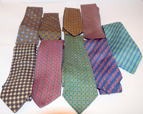 



NOVE CRAVATTE HERMES PARIS VINTAGE  - Asta ARREDI, OGGETTI D'ARTE, GIOIELLI E ARGENTI - Poggio Bracciolini Casa d'Aste