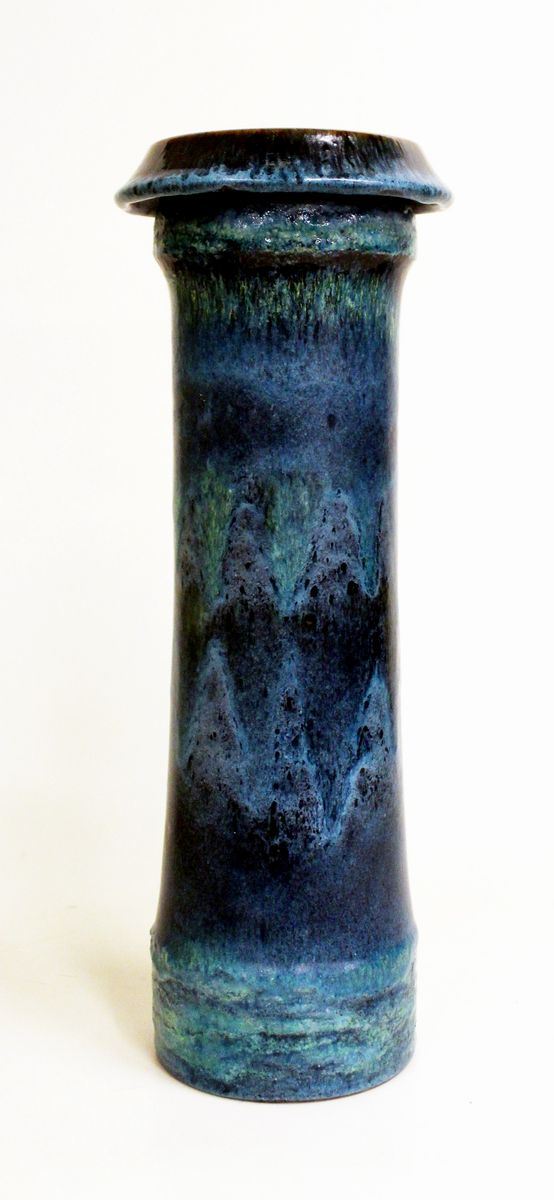 



Vaso, sec. XX  - Asta ARREDI, OGGETTI D'ARTE, GIOIELLI E ARGENTI - Poggio Bracciolini Casa d'Aste