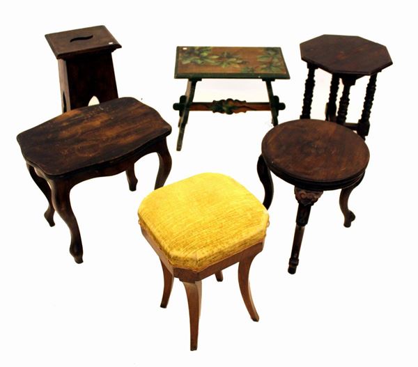 



Sei tra panchetti e tavolini, sec. XIX/XX  - Asta ANTIQUARIATO, COLLECTIBLES, GIOIELLI - Poggio Bracciolini Casa d'Aste
