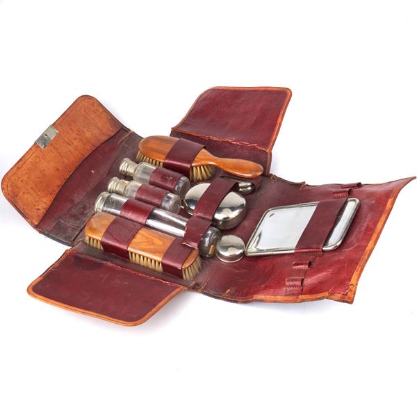 



NECESSAIRE DA VIAGGIO, INIZI SECOLO XX