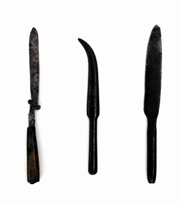 



Due coltelli, sec. XVII/XVIII  - Asta ARREDI, OGGETTI D'ARTE, GIOIELLI E ARGENTI - Poggio Bracciolini Casa d'Aste