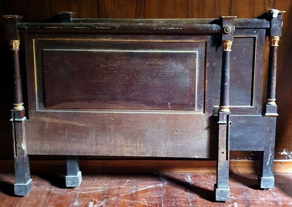 Letto Impero, sec. XIX  - Asta COLLECTIBLES, Mobili, Arredi e Dipinti dal secolo XVI al XX - Poggio Bracciolini Casa d'Aste