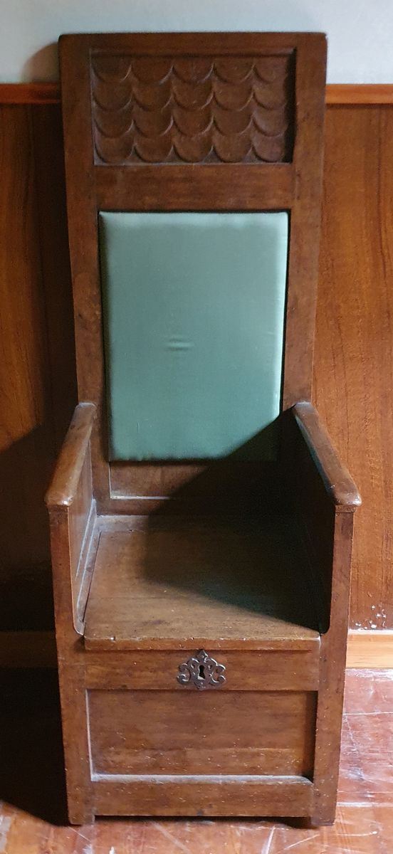 Poltrona a trono, sec. XX