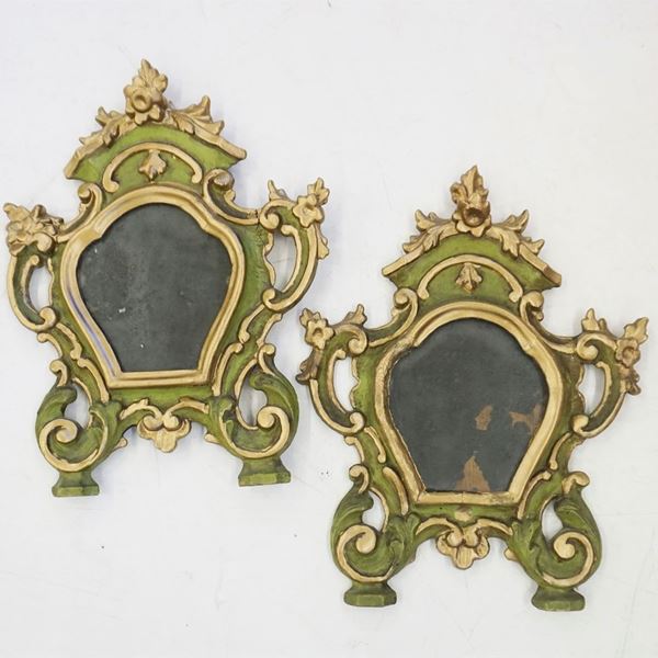 



Coppia di specchierine in stile Settecento  - Asta ARREDARE CON STILE: MOBILI E OGGETTI D'ARTE DAL XVII AL XX SECOLO - Poggio Bracciolini Casa d'Aste