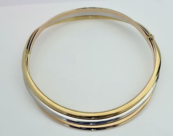 



COLLANA GIROCOLLO IN ORO TRE COLORI 18KT
