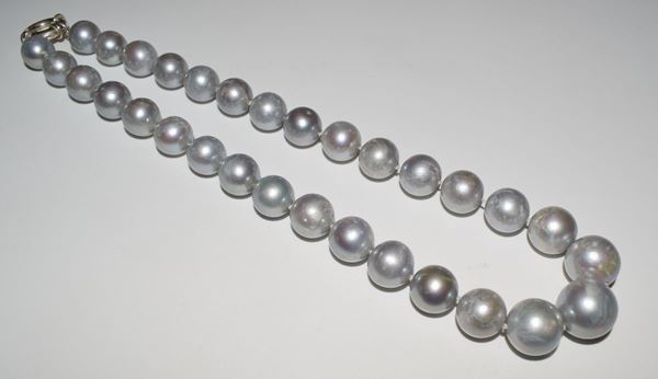 



COLLANA&nbsp; GIROCOLLO DI PERLE GRIGIE