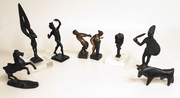 



Lotto di bronzetti, sec. XX  - Asta ARREDI, OGGETTI D'ARTE, GIOIELLI E ARGENTI - Poggio Bracciolini Casa d'Aste