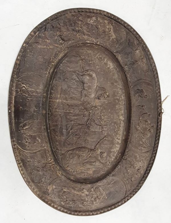 Grande vassoio, sec. XIX   - Asta COLLECTIBLES, Mobili, Arredi e Dipinti dal secolo XVI al XX - Poggio Bracciolini Casa d'Aste