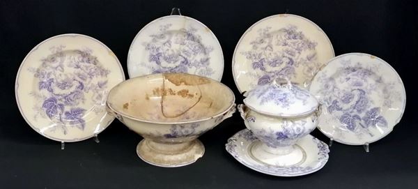 Parte di servito, manifattura Hollyhock  - Asta COLLECTIBLES, Mobili, Arredi e Dipinti dal secolo XVI al XX - Poggio Bracciolini Casa d'Aste