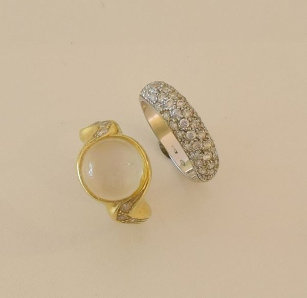 



ANELLO IN ORO 18KT E PIETRA
