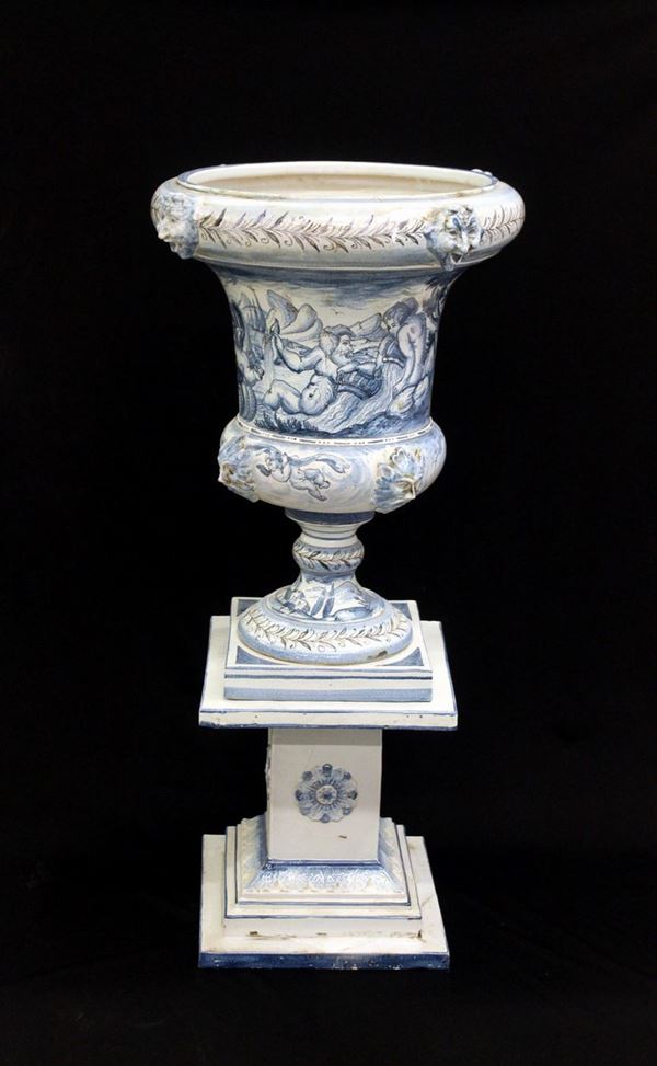 Grande vaso a cratere, sec. XX  - Asta COLLECTIBLES, Mobili, Arredi e Dipinti dal secolo XVI al XX - Poggio Bracciolini Casa d'Aste