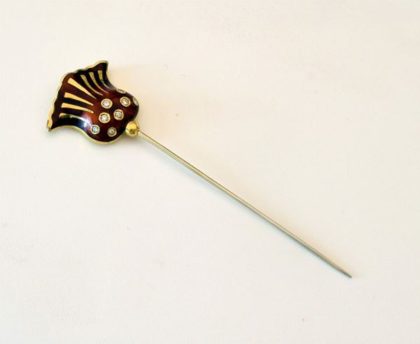 



SPILLO IN ORO 18KT DIAMANTI E SMALTO