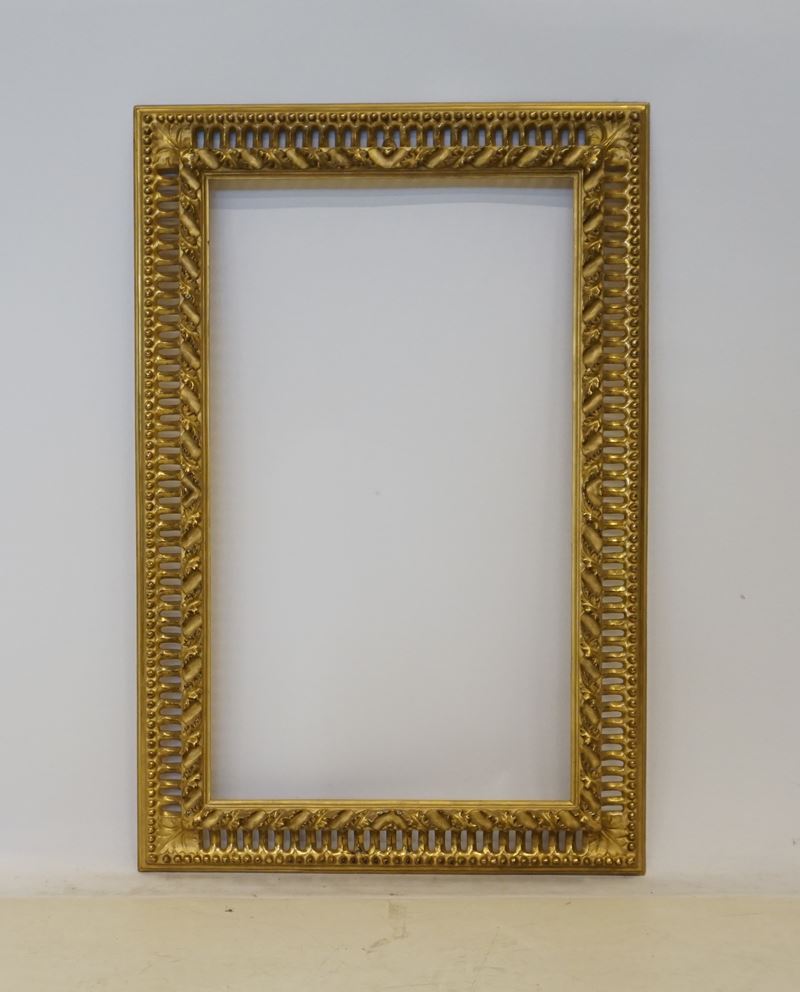 Cornice, in Stile Settecento
