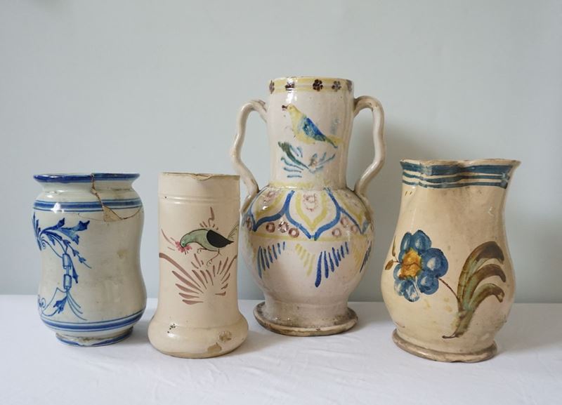 Vaso Biansato, Due Versatoi e un Albarello, Sec. XX