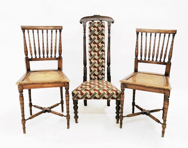 Tre sedie, sec. XIX  - Asta COLLECTIBLES, Mobili, Arredi e Dipinti dal secolo XVI al XX - Poggio Bracciolini Casa d'Aste