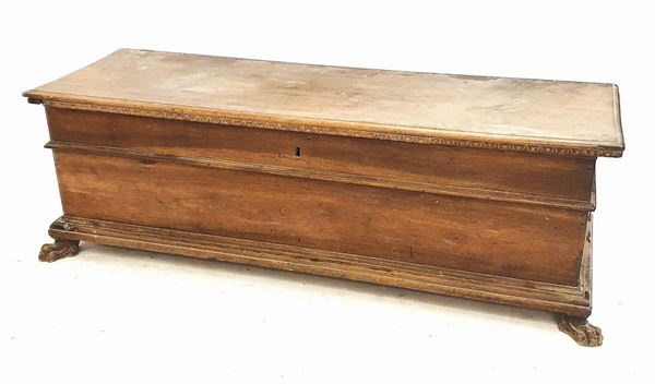 Cassapanca, sec. XVIII  - Asta COLLECTIBLES, Mobili, Arredi e Dipinti dal secolo XVI al XX - Poggio Bracciolini Casa d'Aste
