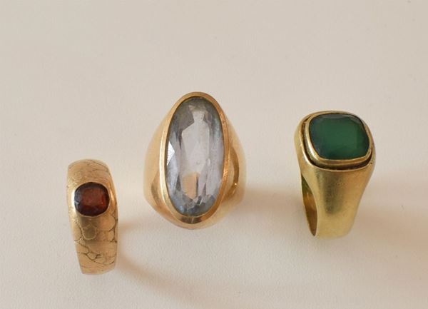 TRE ANELLI IN ORO 18KT E PIETRE
