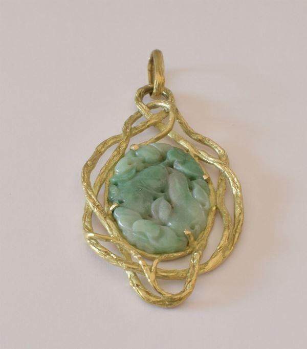 



PENDENTE IN ORO GIALLO 18KT E GIADEITE